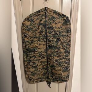 Camouflage Garment Bag - Digital Camo Print